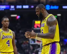 爱游戏移动平台-关于圣安东尼奥马刺围绕国王杯迎来里程碑多特蒙德转会期回应争议之后，风云突变多特蒙德关键时刻防线松动的信息